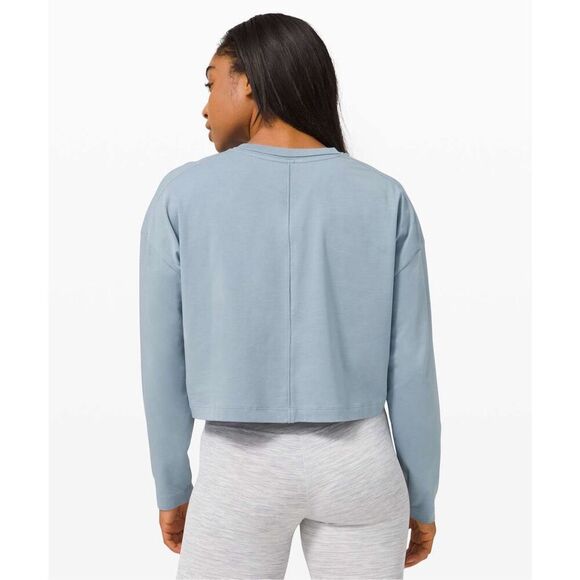 Lululemon Check the Box Long Sleeve in Chambray - Picture 2 of 6